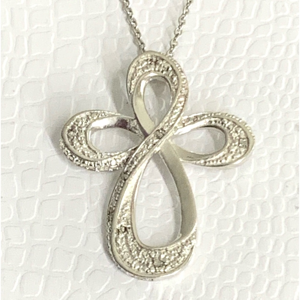 Signed STS Karis Silver Cross Pendant Necklace